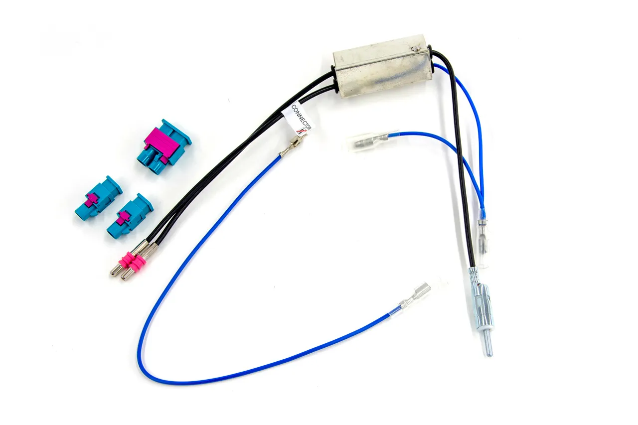 Antenniadapter 2xFakra-Din Jännitteen syötöll